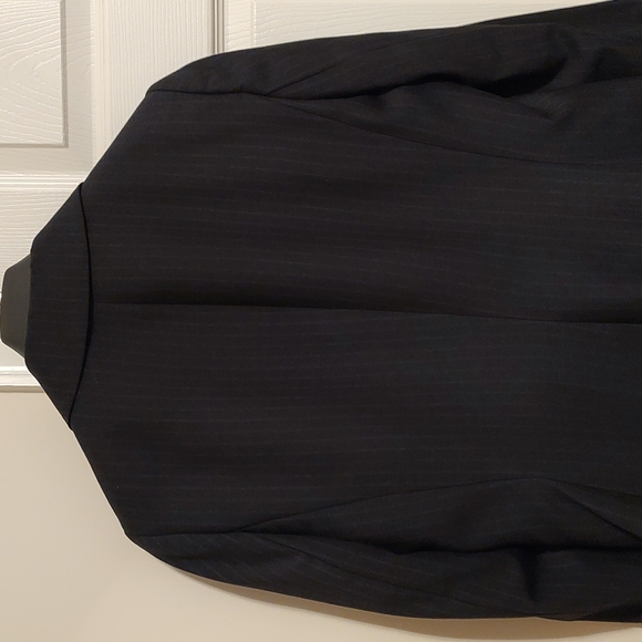 Calvin Klein skirt suit - Picture 3 of 3